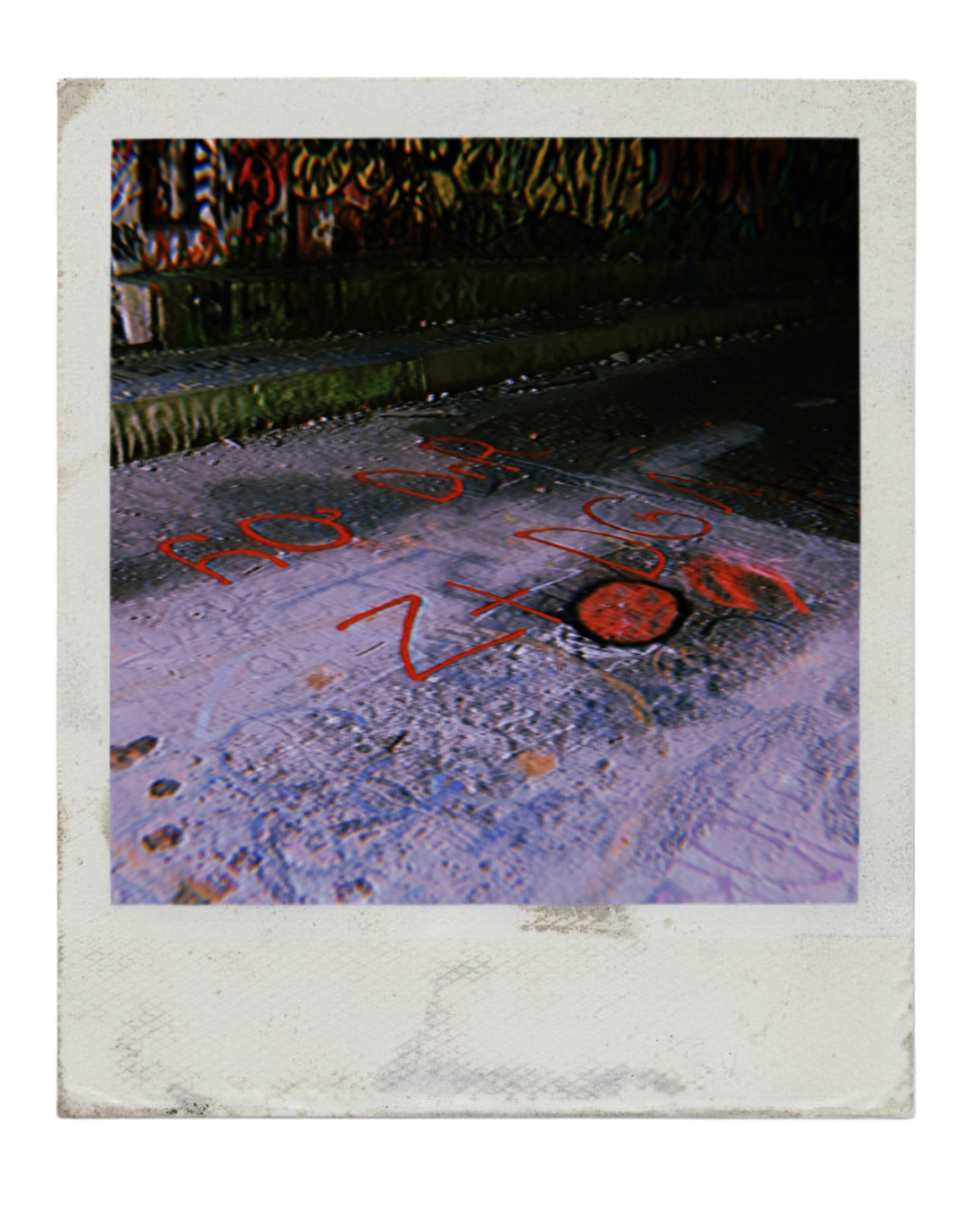 Mothcada_raw_-_Page31_tunnel_floor_polaroid.png